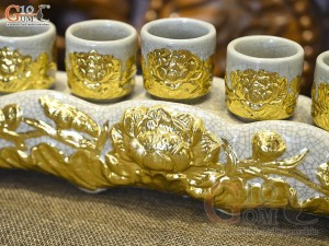 Kỷ ngai 5 men rạn đắp nổi hoa Sen Cát Tường dát vàng 24k