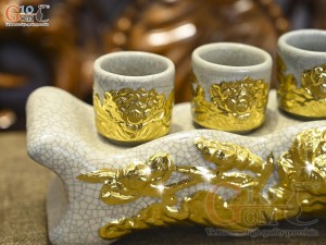 Kỷ ngai 5 men rạn đắp nổi hoa Sen Cát Tường dát vàng 24k