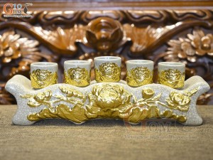 Kỷ ngai 5 men rạn đắp nổi hoa Sen Cát Tường dát vàng 24k
