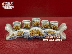 Kỷ ngai 5 chén men rạn đắp nổi Sen Cát Tường