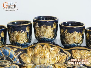 Kỷ ngai 5 Xanh coban đắp nổi Sen - vẽ vàng 24k