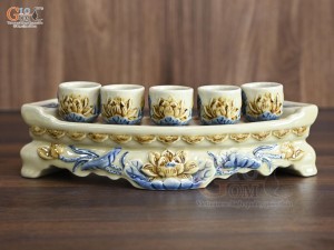Kỷ thờ 5 chén men hoàng tộc đắp nổi Sen Phú Quý