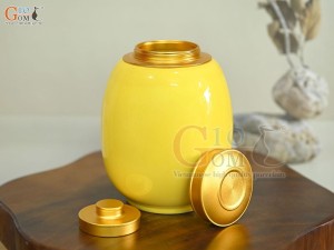 Lọ chè dáng béo họa tiết hoa Sen vàng kim, nền vàng, 300g