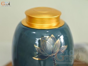 Lọ chè dáng béo họa tiết hoa Sen vàng kim, nền xanh dương, 300g