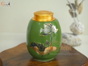 Lọ chè dáng béo họa tiết hoa Sen vàng kim, nền xanh lá, 300g