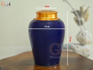 Lọ chè dáng chân thon họa tiết Thuận Buồm Xuôi Gió vàng kim, nền xanh coban, 270g