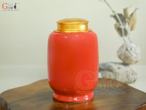 Lọ chè dáng đứng họa tiết hoa Sen vàng kim, nền đỏ, 300g