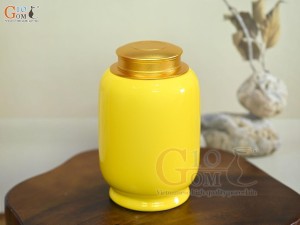 Lọ chè dáng đứng họa tiết hoa Sen vàng kim, nền vàng, 300g