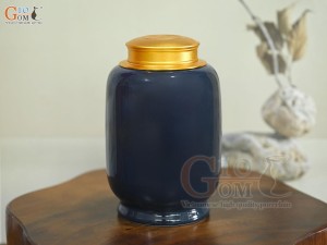 Lọ chè dáng đứng họa tiết hoa Sen vàng kim, nền xanh dương, 300g