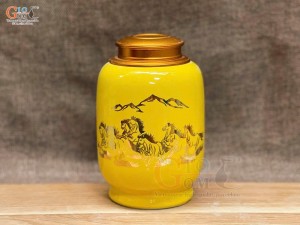 Lọ chè dáng đứng họa tiết Mã Đáo Thành Công vàng kim, nền vàng, 300g