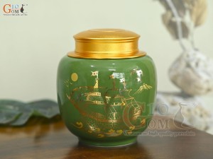 Lọ chè dáng thấp họa tiết hoa Sen vàng kim, nền xanh lá, 150g Lọ chè dáng thấp họa tiết hoa Sen vàng kim, nền xanh lá, 150g