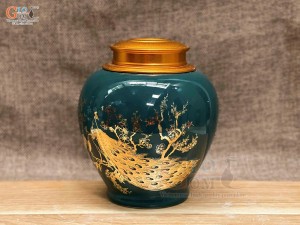 Lọ chè dáng tròn họa tiết chim công vàng kim nền xanh, 250g