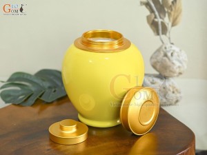 Lọ chè dáng tròn họa tiết hoa Sen vàng kim, nền vàng, 250g