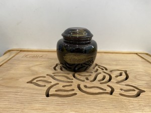 Lọ chè men hoả biến màu mật ong