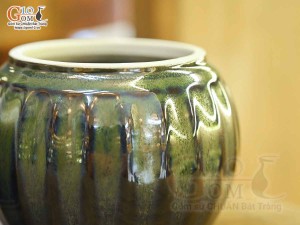Lọ chè tròn men hỏa biến xanh rêu