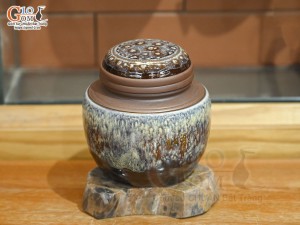 Lọ chè tròn thấp men hỏa biến vân đá