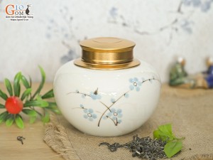 Lọ chè tròn thấp men kem vẽ Đào xanh cao 11cm