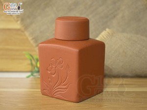 Lọ chè tử sa khắc hoa đỏ