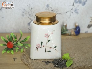 Lọ chè vuông men kem vẽ Đào phai cao 14cm