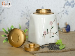 Lọ chè vuông men kem vẽ Đào phai cao 14cm