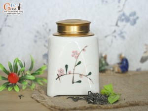 Lọ chè vuông men kem vẽ Đào phai cao 14cm