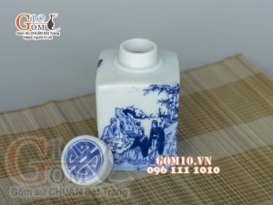 Lọ chè vuông men lam cổ vẽ Trúc Lâm Thất Hiền