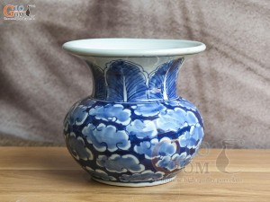 Lọ hoa dáng béo miệng loe men lam cổ vẽ Long Ẩn, cao 15cm