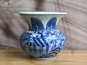 Lọ hoa dáng béo miệng loe men lam cổ vẽ Sơn Thủy, cao 15cm