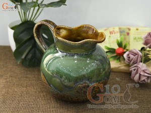 Lọ hoa dáng bình sữa men ngọc lục bảo, cao 17cm