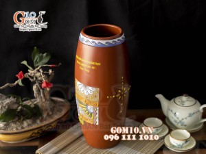 Lọ hoa dáng bom gốm đất đỏ in logo