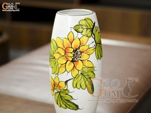 Lọ hoa dáng bom men kem vẽ hoa hướng dương, cao 27cm
