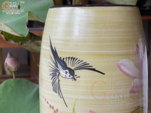 Lọ hoa dáng bom men màu vẽ hoa Sen hồng, cao 30cm