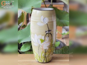 Lọ hoa dáng bom men màu vẽ hoa Sen trắng, cao 30cm
