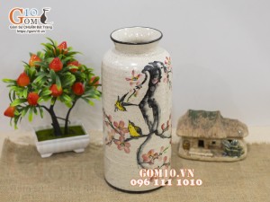Lọ hoa dáng chai men kem vẽ hoa đào