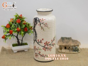 Lọ hoa dáng chai men kem vẽ hoa đào