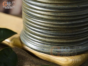 Lọ hoa dáng chân loe vân sóng màu rêu, cao 27cm