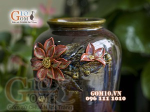Lọ hoa dáng chân thon cao men hỏa biến đắp nổi cánh hoa, cao 27cm
