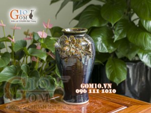 Lọ hoa dáng chân thon cao men hỏa biến đắp nổi cánh hoa vàng, cao 30cm