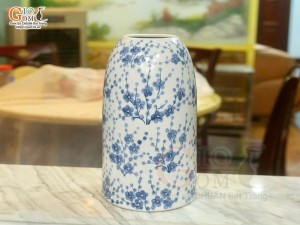 Lọ hoa dáng chuông béo men bóng vẽ hoa đào xanh, cao 31cm