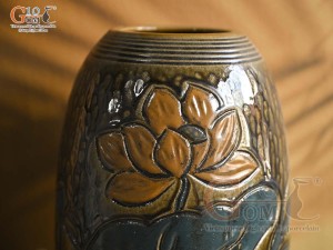 Lọ hoa dáng chuông béo men màu khắc hoa Sen, cao 30cm