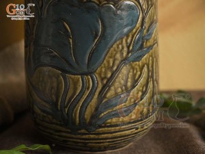 Lọ hoa dáng chuông cao men màu khắc hoa sen, cao 30cm