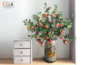 Lọ hoa dáng chuông cao men màu vẽ cành hồng, cao 30cm