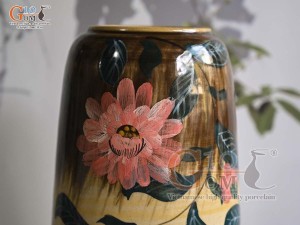 Lọ hoa dáng chuông cao men màu vẽ hoa cánh hồng, cao 30cm