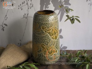 Lọ hoa dáng chuông cao men màu xanh rêu khắc hoa sen, cao 30cm