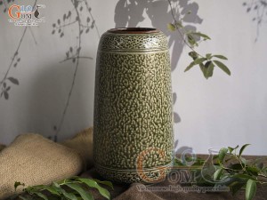 Lọ hoa dáng chuông cao men màu xanh rêu khắc hoa sen, cao 30cm