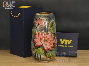 Lọ hoa dáng chuông cao men tấm vẽ Sen in logo VTV, cao 30cm