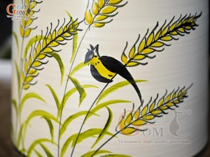 Lọ hoa dáng chuông men kem vẽ bông lúa vàng, cao 24cm