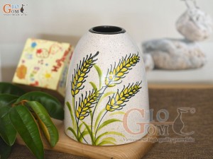 Lọ hoa dáng chuông mini men kem vẽ bông lúa, cao 16cm