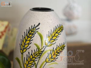 Lọ hoa dáng chuông mini men kem vẽ bông lúa, cao 16cm