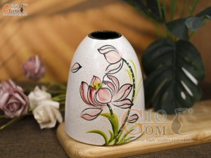 Lọ hoa dáng chuông mini men kem vẽ hoa Sen hồng, cao 16cm